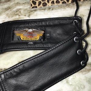 Mens small, black leather, Harley Davidson chaps